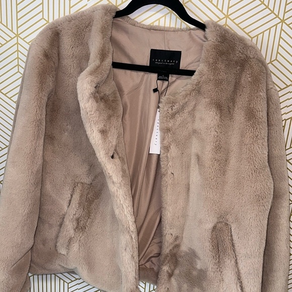 Sanctuary Pink Faux Fur Snap Front Jacket Size L. NWT: Very warm and cozy. - Picture 1 of 7